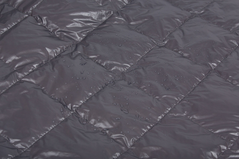 Плед дорожный пуховый 140х200 German Grass Travel Plaid Graphite серый