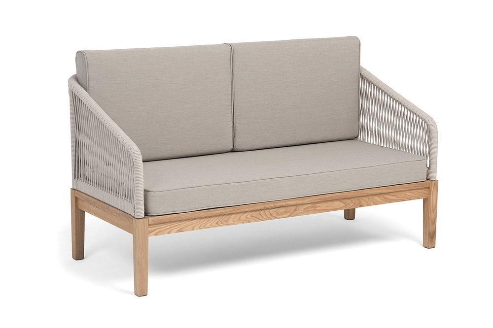 "Канны" диван 2-местный плетеный из роупа, основание дуб, роуп бежевый круглый, ткань бежевая 15052