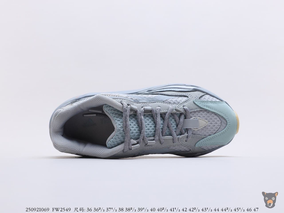 Кроссовки Yeezy Boost 700 V2 “Inertia”