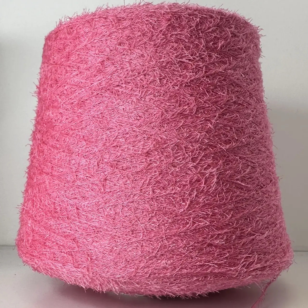 DREAMER - Luxury Production by Ri.Go; 50% меринос, 50% шёлк; 700м/100гр; Травка; col. 80215, цвет: коралловый