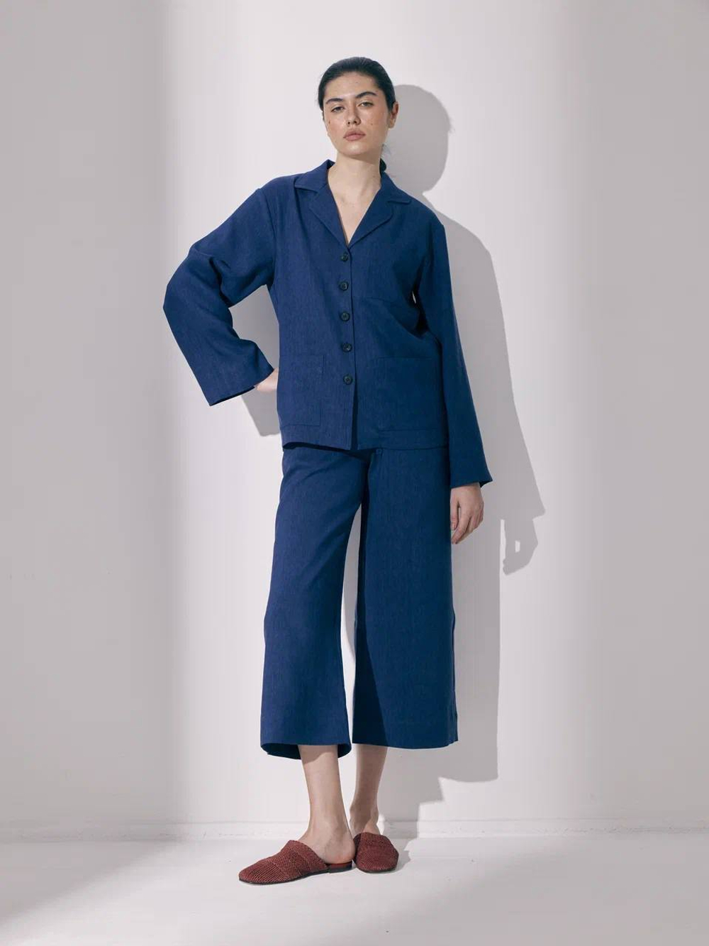 ISLA suit in blue linen