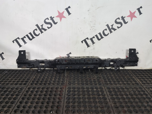 Кронштейн бампера нижний 2023г