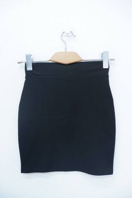 Юбка  Bershka темная 42 размер