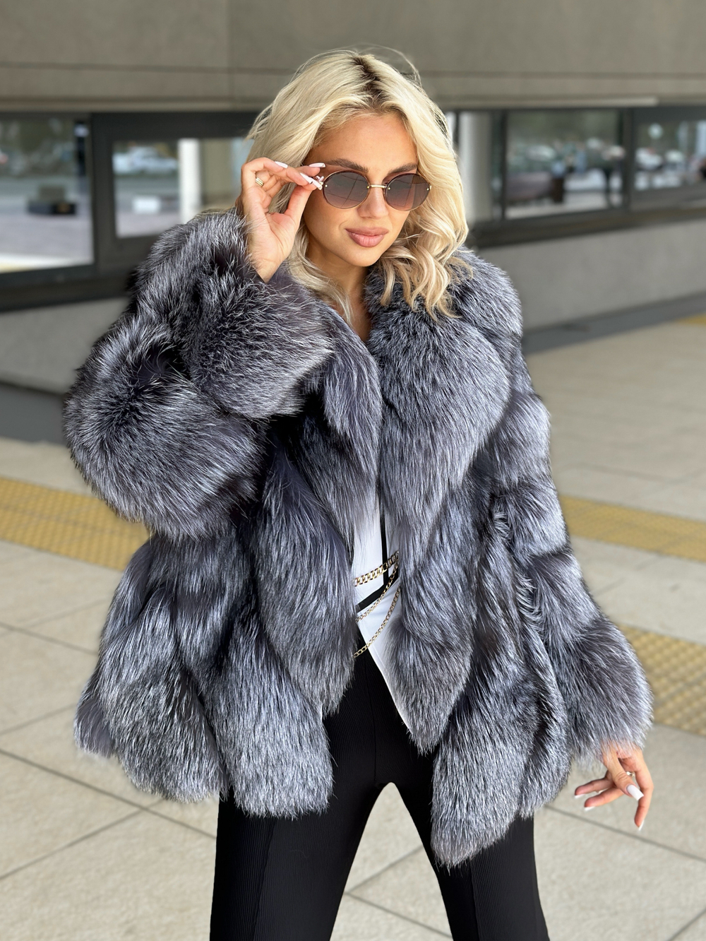 Шуба из меха чернобурки «французская елочка»