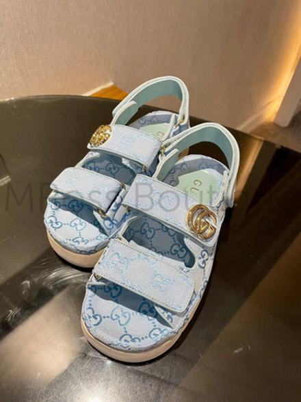 Женские сандалии Gucci GG голубого цвета с узорами