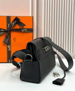 Черная сумка Hermes Kelly Messenger PM