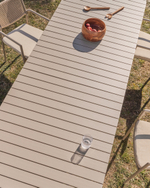 Раздвижной уличный стол Izola из алюминия с бежевой отделкой, 220 (280) x 100 см