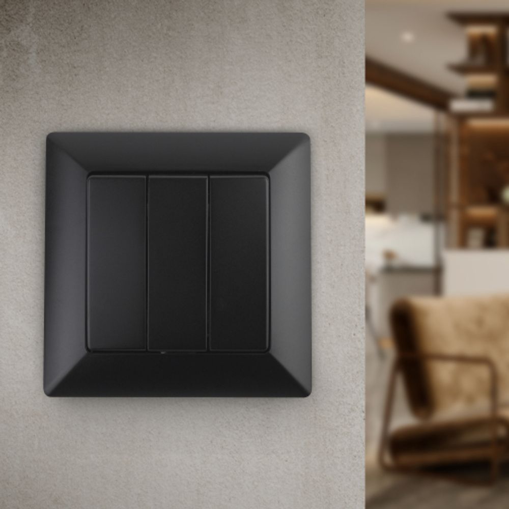 Выключатель Intro Solo 4-106-05 трехклавишный 10А-250В, IP20, СУ, антрацит