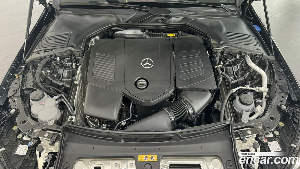 Mercedes-Benz C-Class W206 C300 4MATIC Avangarde (12.2023)