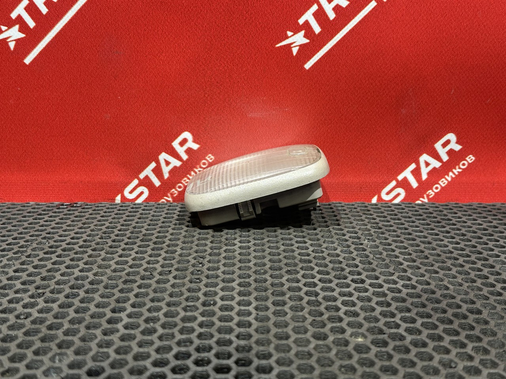 Плафон внутреннего освещения 2018г