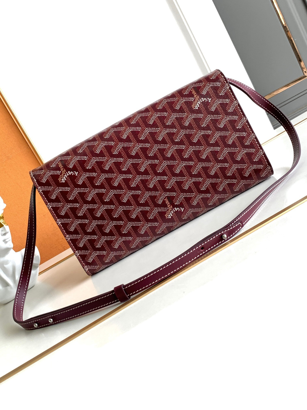 Goyard Monte-Carlo PM Clutch
