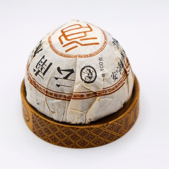 Shu Pu'er 2006 "Haiwan Tocha z Yunnan" Roślina Haiwan 100 g