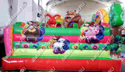 Коммерческий надувной батут "Маша, Миша и компания" 9,5*5*2,8 м