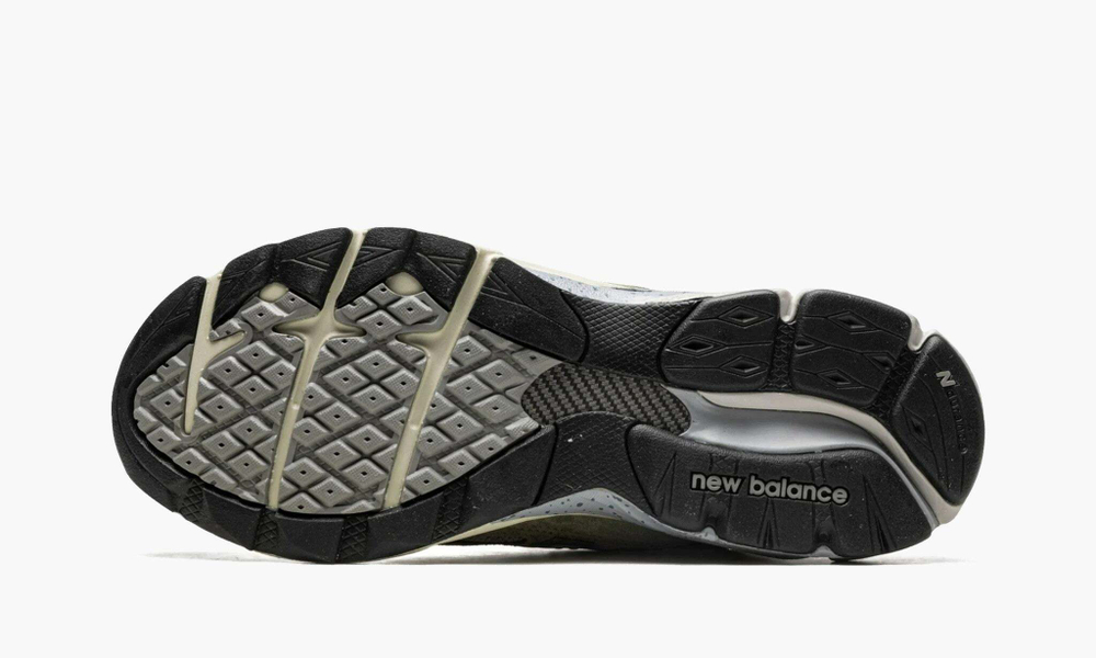 990v3 "Patta - Keep Your Family Close"