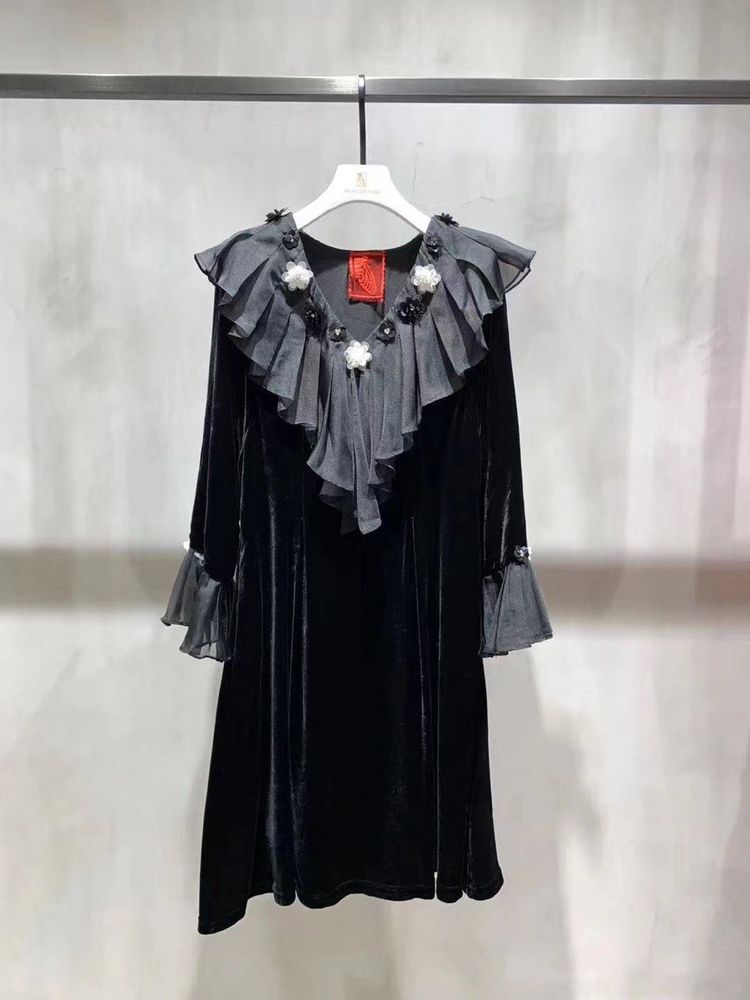 Платье CHANEL