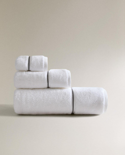 Zara Home - Банное полотенце с вышитым бордюром, серый, 50х90 см