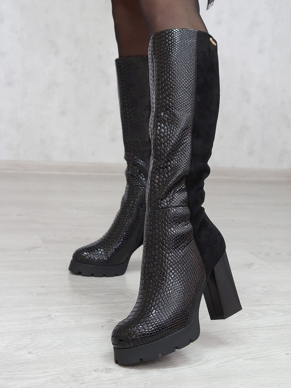 Сапоги женские зимние