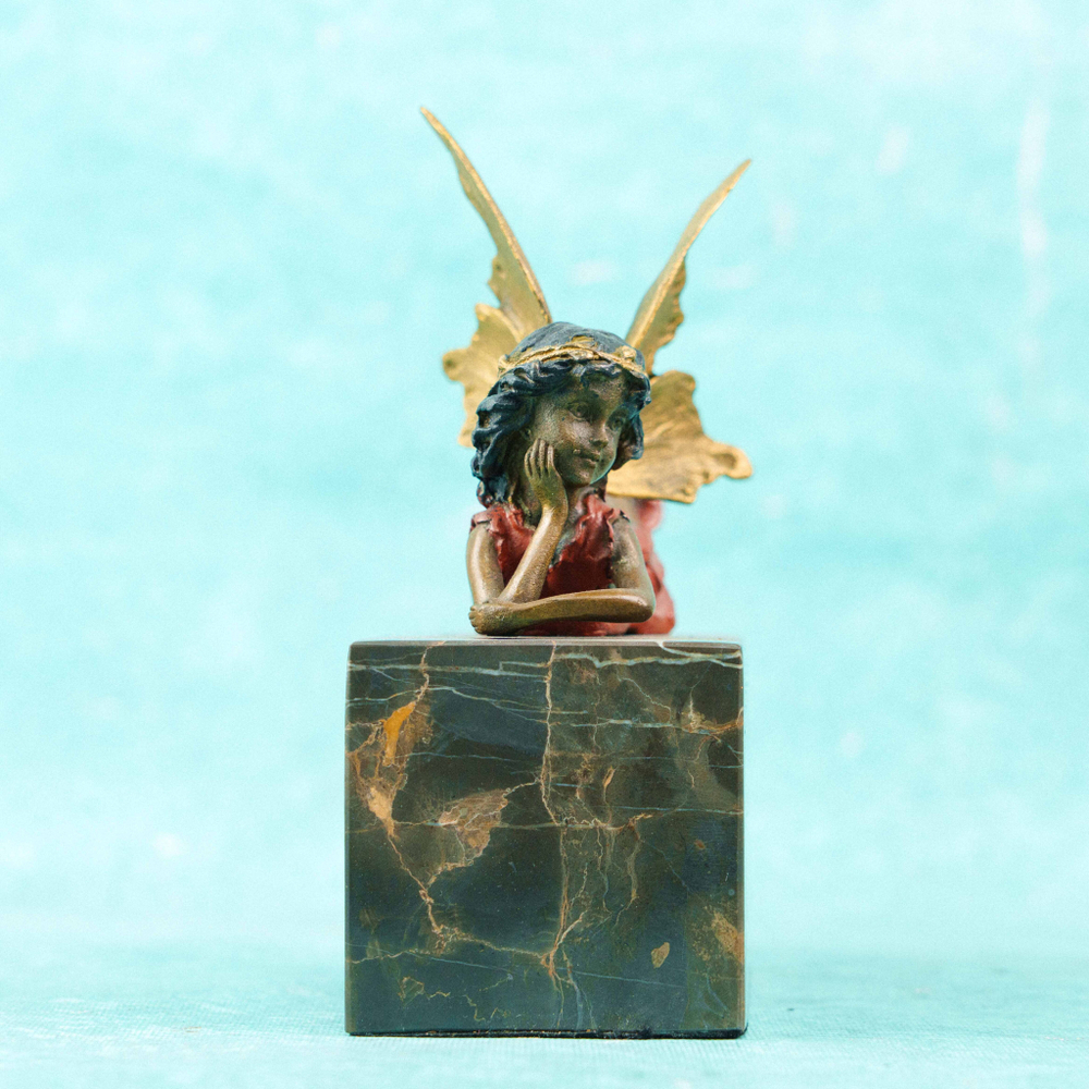 Декоративная статуэтка «Фея-мечтательница»