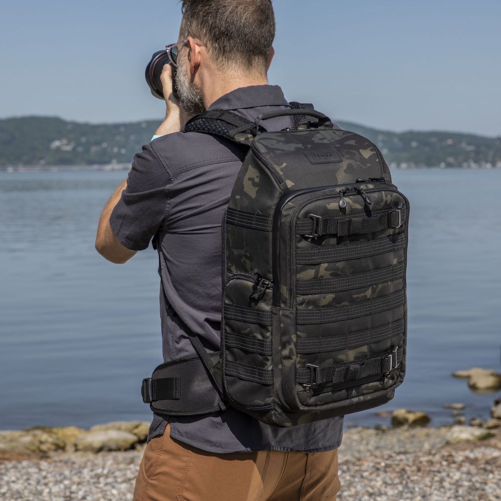 Фоторюкзак Tenba Axis v2 Tactical Backpack 20 MultiCam Black 637-755