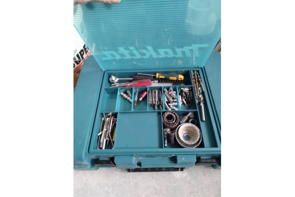 Дрель ак,14,4 В,2х1.5АчLi-ion,БЗП-10мм,0-400\0-1400об\м,30\15Нм,1.4кг, Фонарь чем,G-серия Makita DF347DWLE