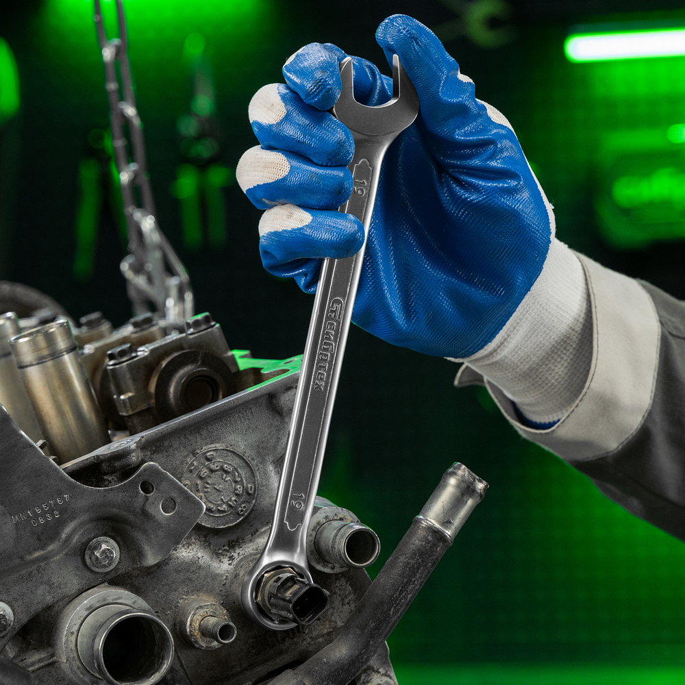 Набор инструментов, 1/2", 1/4", пластиковый кейс 76 предметов Сибртех