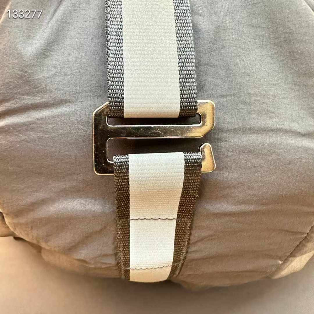 Пуховик Canada Goose