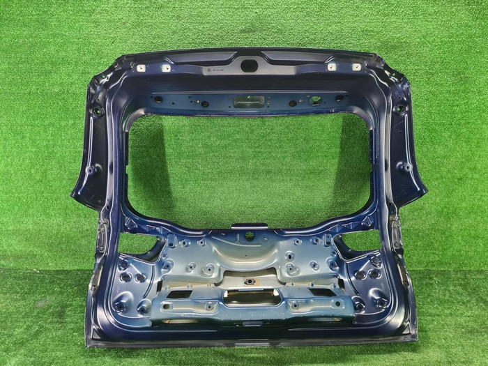 Крышка багажника Jeep Cherokee 5 KL (2013-2018)