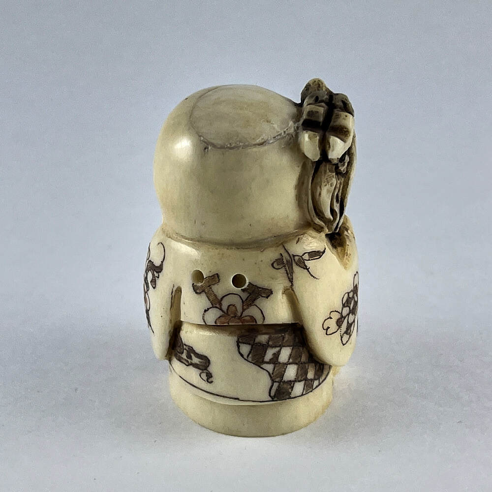 Статуэтка нэцкэ Бог Шоусин