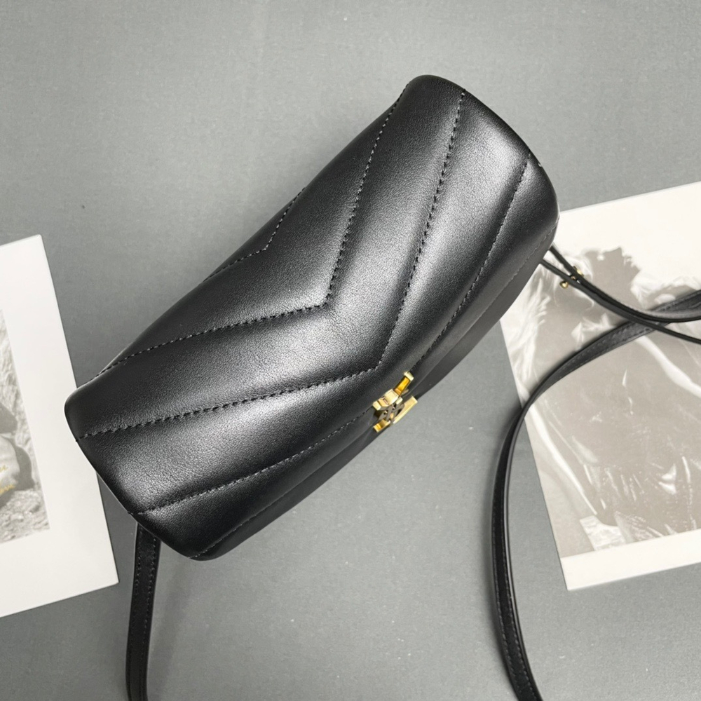 Saint Laurent Loulou 20 cm
