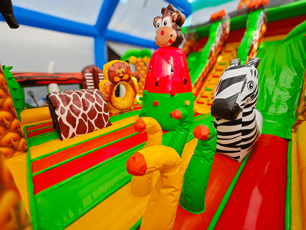 Коммерческий надувной батут «Сафари Ультра», 10*6*6 м