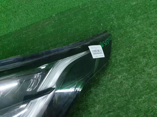 Битая Фара левая Land-Rover Discovery 5 (2016-2021) LED