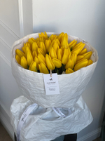 Букет из 51 желтого тюльпана