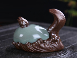 242085.5 Фигурка СЕЛАДОН+глина. Змея и жаба. Размер 5см х 9см