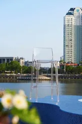 Полубарный стул Ghost прозрачный