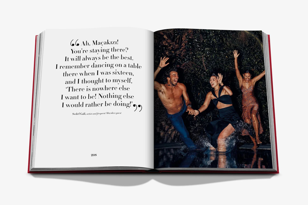 Assouline Книга The Hospitality Collection Macakizi: Everlasting Summer на английском языке