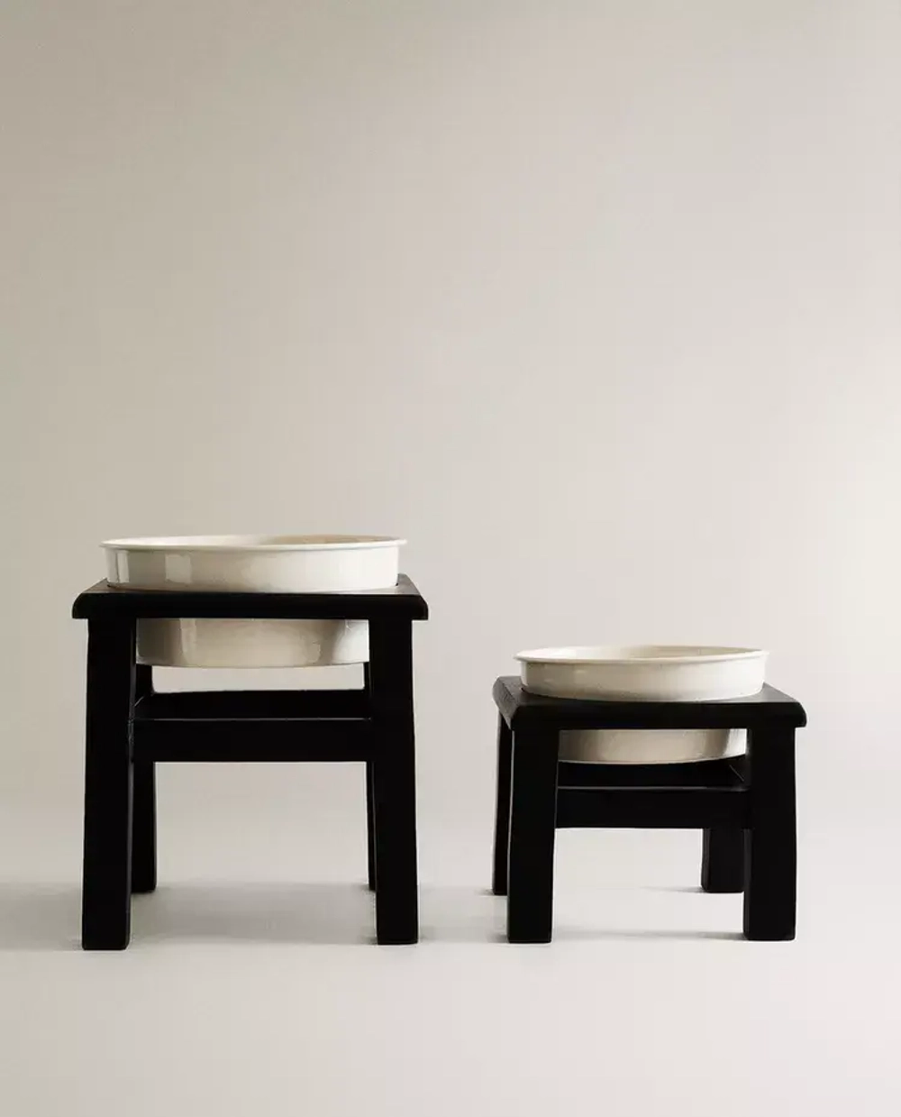 ZARA HOME МИСКА ДЛЯ КОРМА ДЛЯ ДОМАШНИХ ЖИВОТНЫХ С ПОДСТАВКОЙ, ЧЕРНЫЙ