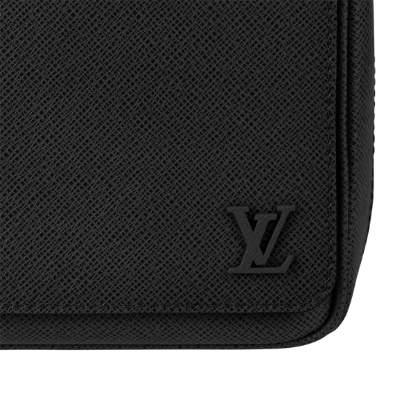 Сумка Louis Vuitton District PM черный