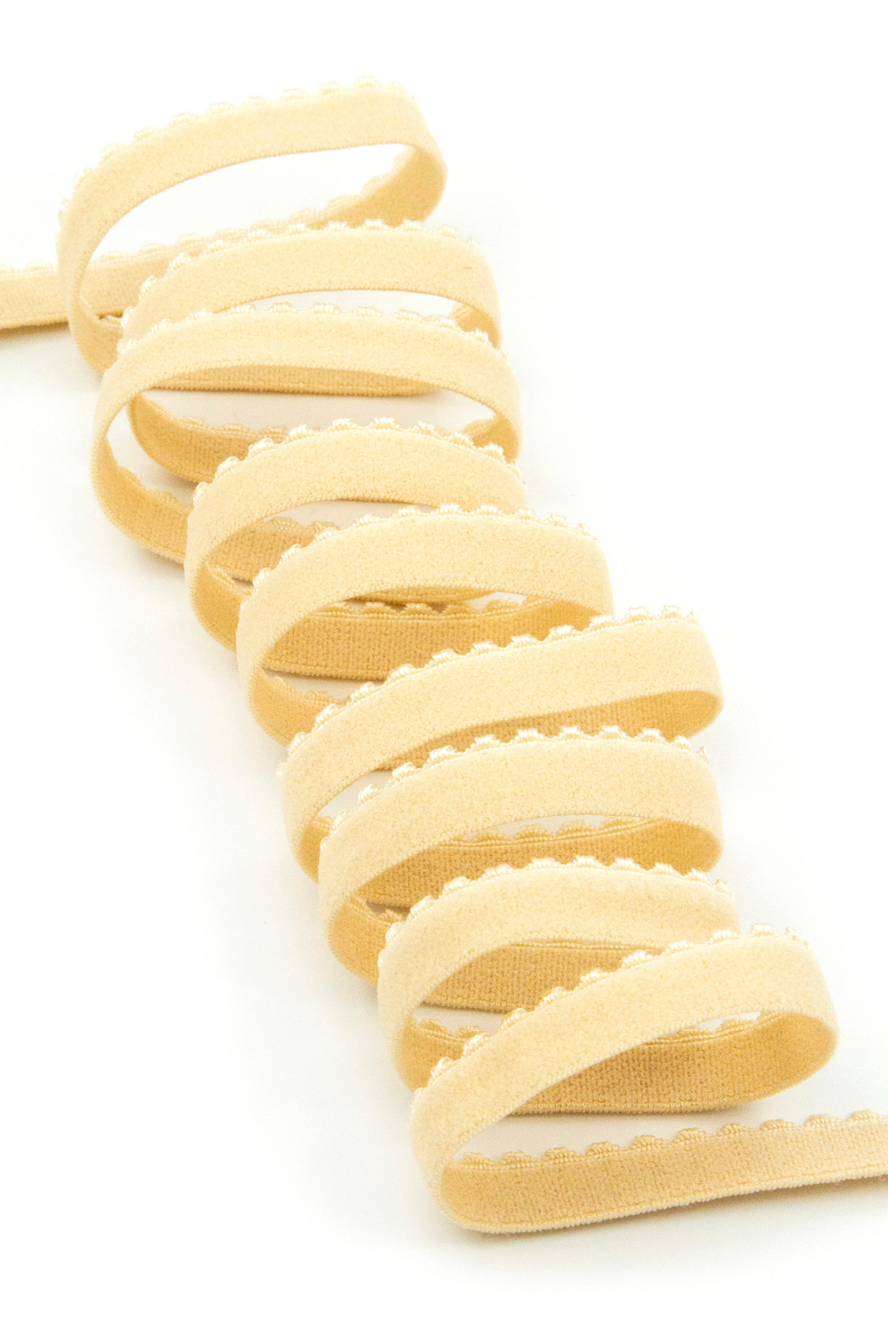 Резинка отделочная 10 мм с учетом фестона бежевая