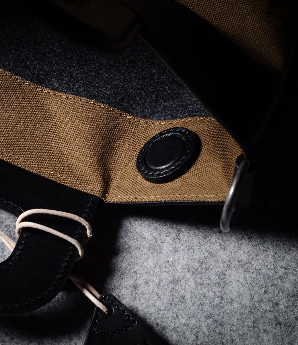 Hard Graft Folding Black Brownish — сумка для ноутбука