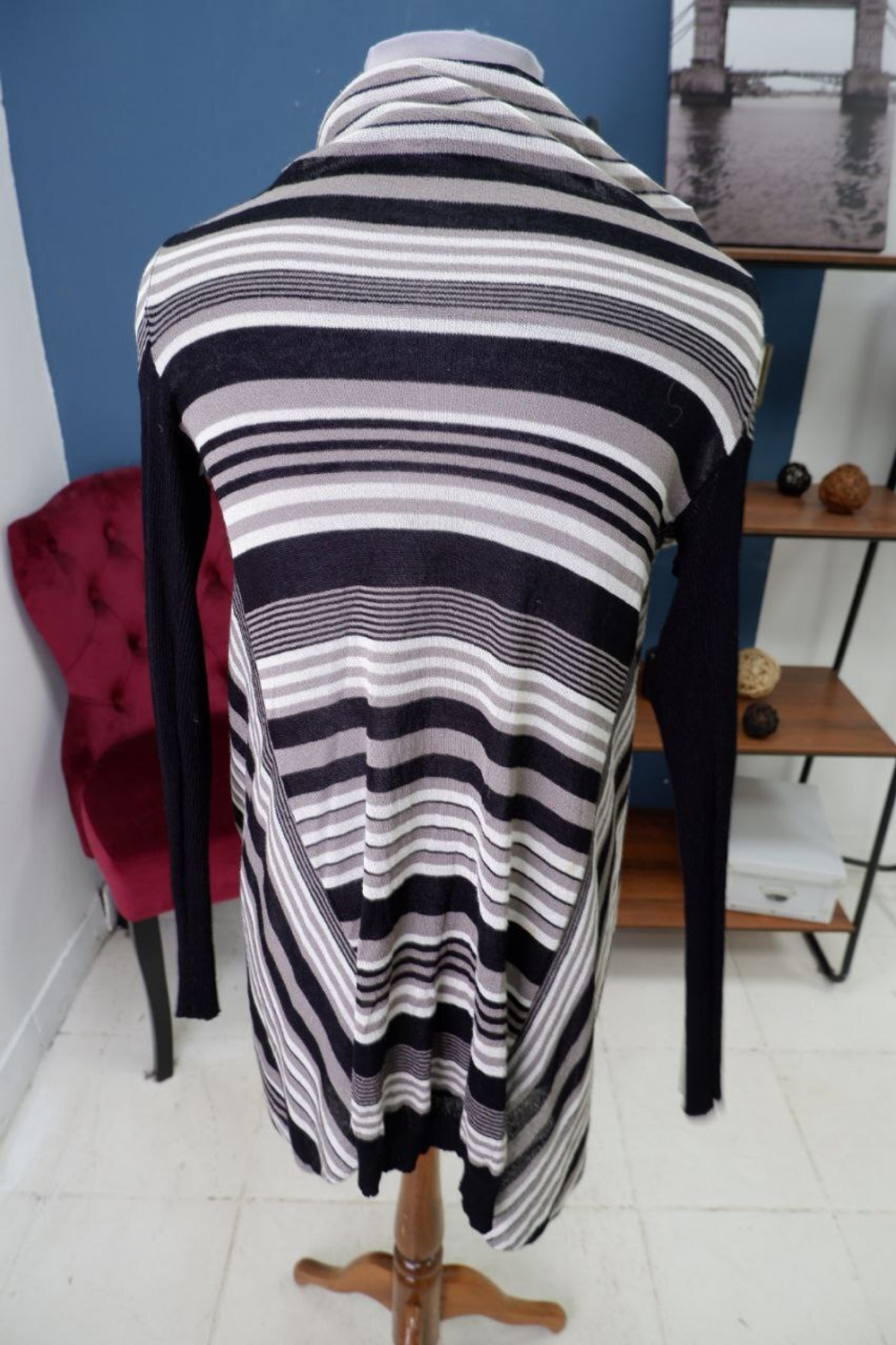 Кардиган из вискозы в полоску 42-44 размер