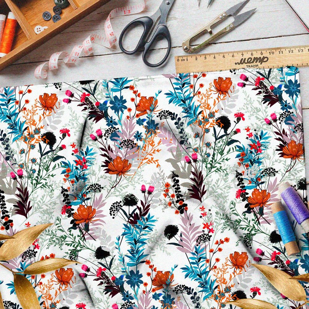 Ткань дюспо пёстрые полевые цветы на белом фоне