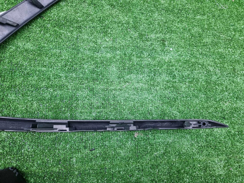 Накладка переднего бампера Toyota Camry xv70 20-нв