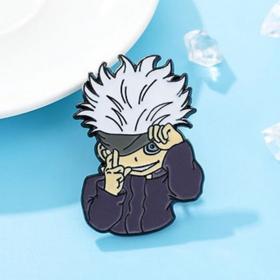 Значок металлический Годжо Сатору, Магическая битва, 3,8х2,5см