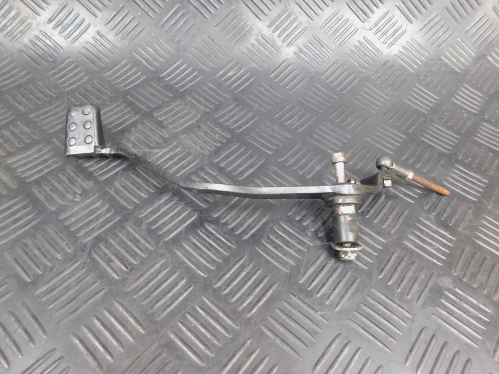 Лапка заднего тормоза BMW F650 1996