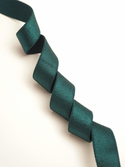 Резинка бретелечная изумруд глянцевая ширина 15 мм