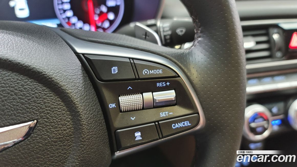 Genesis G70 2.0T AWD (11.2019)