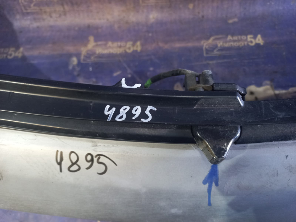 Решетка радиатора TOYOTA WISH 2003-2005