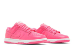 Кроссовки Nike Dunk Low Hot Pink (Женская размерная сетка)