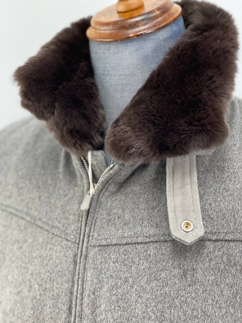 Кашемировая куртка Brunello Cucinelli внутри с мехом