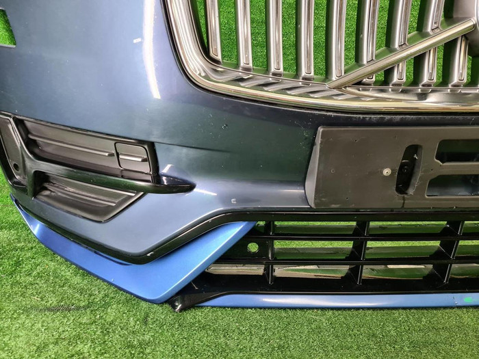 Бампер передний Volvo XC90 19-н.в R-Design В сборе